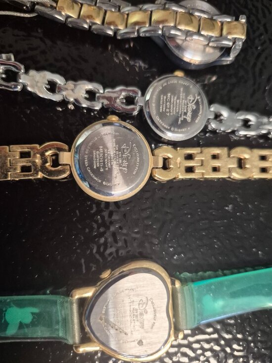 Disney pooh bear watches main image 10